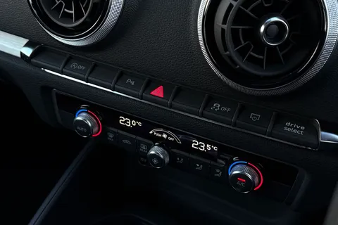 BJ18EZL Audi A3 Cabriolet S line 1.5 TFSI cylinder on demand  150 PS S tronic Thumbnail #42