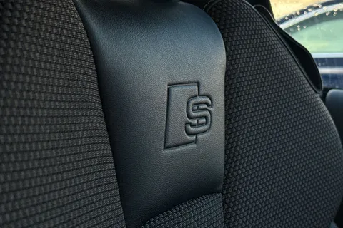 BJ18EZL Audi A3 Cabriolet S line 1.5 TFSI cylinder on demand  150 PS S tronic Thumbnail #50