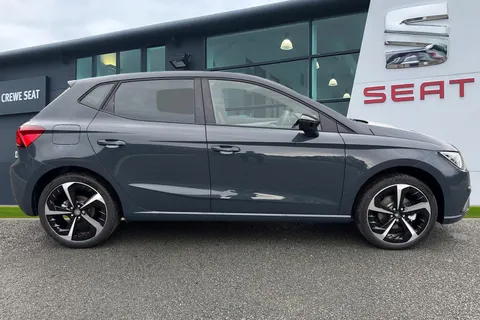  SEAT Ibiza 1.0 TSI FR Sport Euro 6 (s/s) 5dr Thumbnail #4