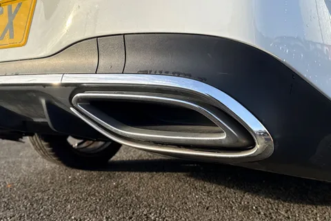 LV70ZSX Mercedes-Benz Cla Class 1.3 CLA180 AMG Line (Premium Plus 2) Coupe 7G-DCT Euro 6 (s/s) 4dr Thumbnail #27