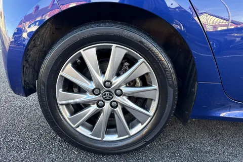 FP23YRG Toyota Yaris 1.5 VVT-h Icon E-CVT Euro 6 (s/s) 5dr Thumbnail #8