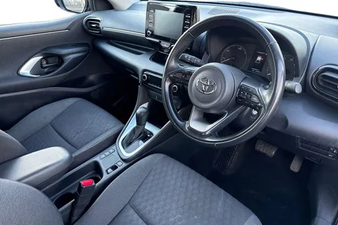 FP23YRG Toyota Yaris 1.5 VVT-h Icon E-CVT Euro 6 (s/s) 5dr Thumbnail #9