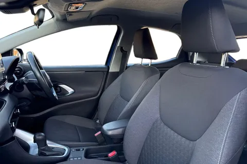 FP23YRG Toyota Yaris 1.5 VVT-h Icon E-CVT Euro 6 (s/s) 5dr Thumbnail #12