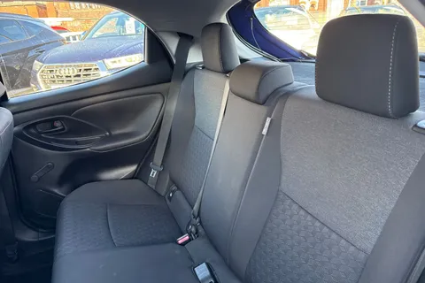 FP23YRG Toyota Yaris 1.5 VVT-h Icon E-CVT Euro 6 (s/s) 5dr Thumbnail #15