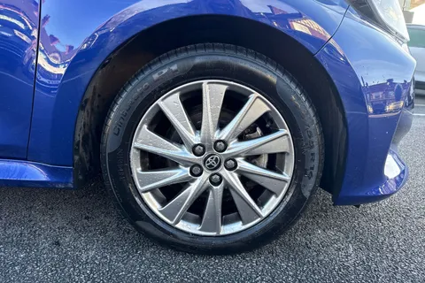 FP23YRG Toyota Yaris 1.5 VVT-h Icon E-CVT Euro 6 (s/s) 5dr Thumbnail #23