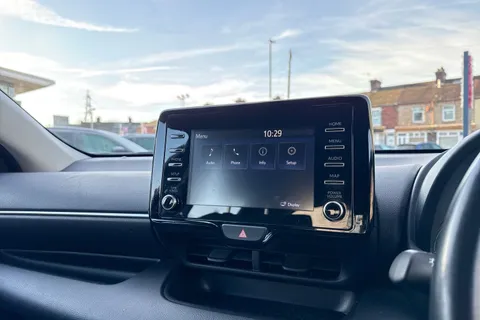 FP23YRG Toyota Yaris 1.5 VVT-h Icon E-CVT Euro 6 (s/s) 5dr Thumbnail #27