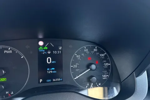 FP23YRG Toyota Yaris 1.5 VVT-h Icon E-CVT Euro 6 (s/s) 5dr Thumbnail #33