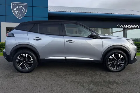 YD72VJP PEUGEOT 2008 1.2 PureTech GT Euro 6 (s/s) 5dr Thumbnail #4