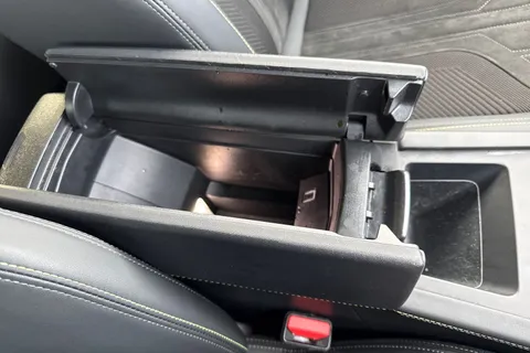 BJ24UMC PEUGEOT 408 1.2 PureTech GT Fastback EAT Euro 6 (s/s) 5dr Thumbnail #60