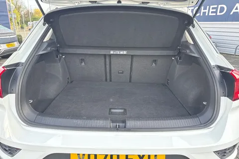 7 of 50 for Volkswagen T-Roc 1.0 TSI SE Euro 6 (s/s) 5dr