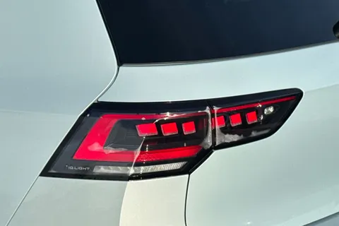 DF25FSZ Volkswagen Golf 1.5 TSI 272 GTE eHybrid 5dr DSG **HEADS UP DISPLAY** Thumbnail #8