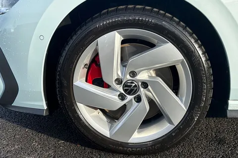 DF25FSZ Volkswagen Golf 1.5 TSI 272 GTE eHybrid 5dr DSG **HEADS UP DISPLAY** Thumbnail #12