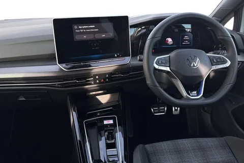 DF25FSZ Volkswagen Golf 1.5 TSI 272 GTE eHybrid 5dr DSG **HEADS UP DISPLAY** Thumbnail #18