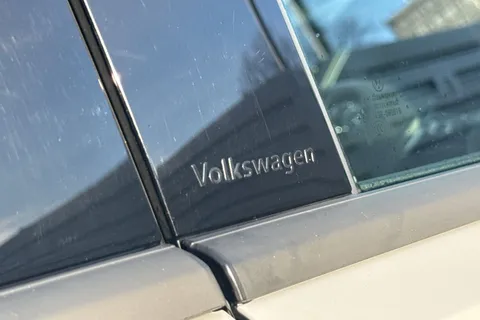 27 of 50 for Volkswagen T-Roc 1.0 TSI SE Euro 6 (s/s) 5dr