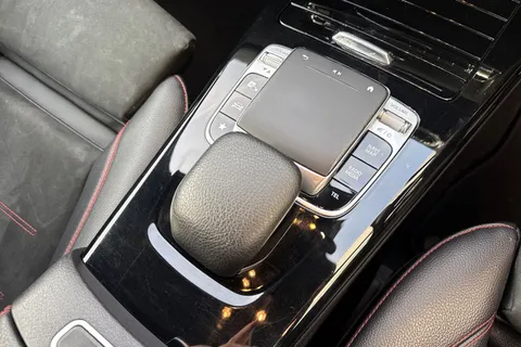 GN68URV Mercedes-Benz A Class 1.5 A180d AMG Line (Executive) 7G-DCT Euro 6 (s/s) 5dr Thumbnail #21