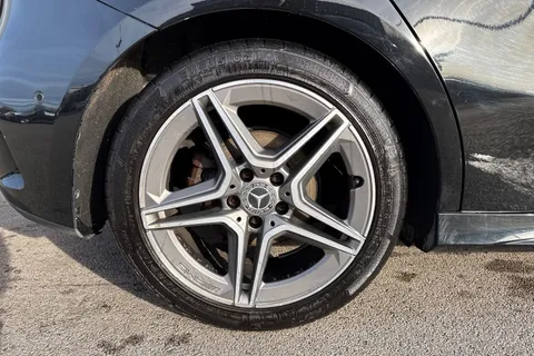GN68URV Mercedes-Benz A Class 1.5 A180d AMG Line (Executive) 7G-DCT Euro 6 (s/s) 5dr Thumbnail #23