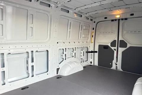 BJ75GVN Volkswagen Crafter 2.0 TDI 163PS HDE Commerce Plus Low Roof Van Auto Thumbnail #45