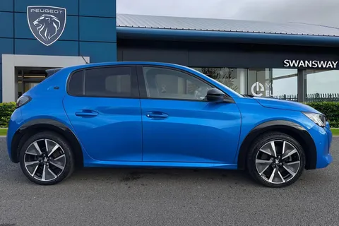 YH21EOM PEUGEOT e-208 50kWh GT Premium Auto 5dr Thumbnail #4