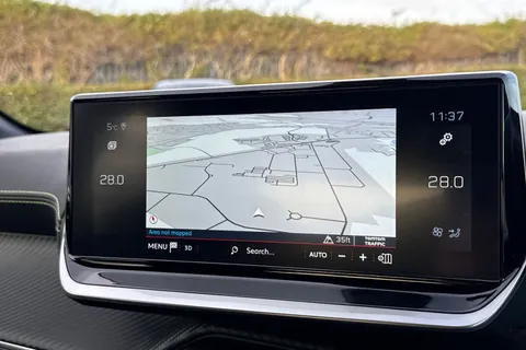 KW72UTO PEUGEOT 208 1.2 PureTech GT EAT Euro 6 (s/s) 5dr Thumbnail #13