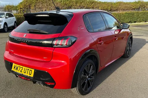 KW72UTO PEUGEOT 208 1.2 PureTech GT EAT Euro 6 (s/s) 5dr Thumbnail #38