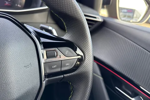 KW72UTO PEUGEOT 208 1.2 PureTech GT EAT Euro 6 (s/s) 5dr Thumbnail #40