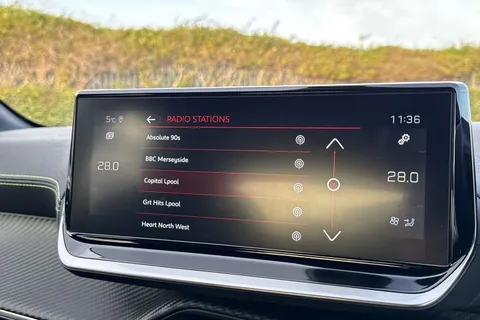 KW72UTO PEUGEOT 208 1.2 PureTech GT EAT Euro 6 (s/s) 5dr Thumbnail #48