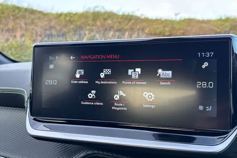 KW72UTO PEUGEOT 208 1.2 PureTech GT EAT Euro 6 (s/s) 5dr Thumbnail #52