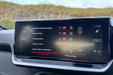 KW72UTO PEUGEOT 208 1.2 PureTech GT EAT Euro 6 (s/s) 5dr Thumbnail #53