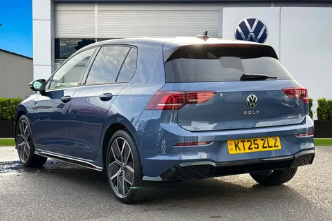 KT25ZLZ Volkswagen Golf 1.5 TSI 150 R-Line 5dr ⭐18 Leeds Alloys | Panoramic sunroof | Area View⭐ Thumbnail #3