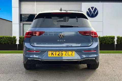 KT25ZLZ Volkswagen Golf 1.5 TSI 150 R-Line 5dr ⭐18 Leeds Alloys | Panoramic sunroof | Area View⭐ Thumbnail #5
