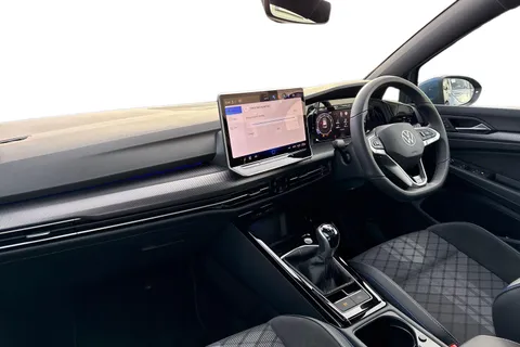 KT25ZLZ Volkswagen Golf 1.5 TSI 150 R-Line 5dr ⭐18 Leeds Alloys | Panoramic sunroof | Area View⭐ Thumbnail #16