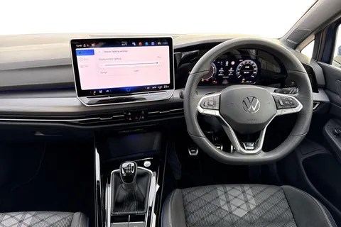 KT25ZLZ Volkswagen Golf 1.5 TSI 150 R-Line 5dr ⭐18 Leeds Alloys | Panoramic sunroof | Area View⭐ Thumbnail #19