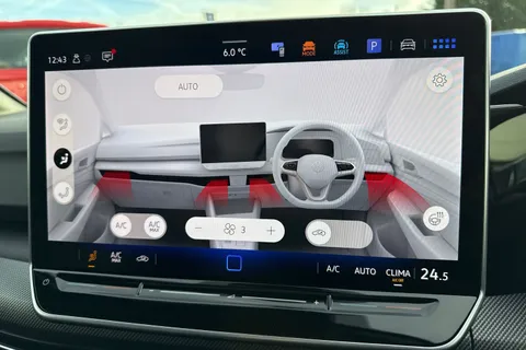 KT25ZLZ Volkswagen Golf 1.5 TSI 150 R-Line 5dr ⭐18 Leeds Alloys | Panoramic sunroof | Area View⭐ Thumbnail #23