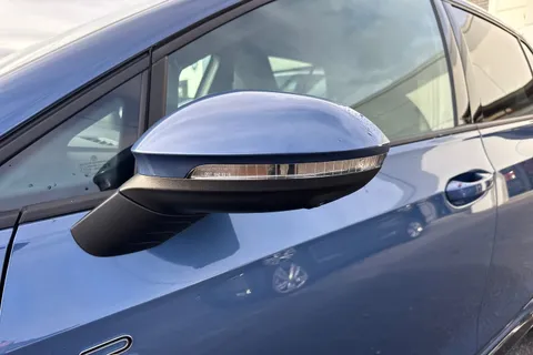 KT25ZLZ Volkswagen Golf 1.5 TSI 150 R-Line 5dr ⭐18 Leeds Alloys | Panoramic sunroof | Area View⭐ Thumbnail #32