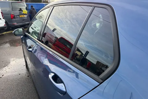 KT25ZLZ Volkswagen Golf 1.5 TSI 150 R-Line 5dr ⭐18 Leeds Alloys | Panoramic sunroof | Area View⭐ Thumbnail #33