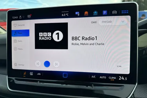 KT25ZLZ Volkswagen Golf 1.5 TSI 150 R-Line 5dr ⭐18 Leeds Alloys | Panoramic sunroof | Area View⭐ Thumbnail #50