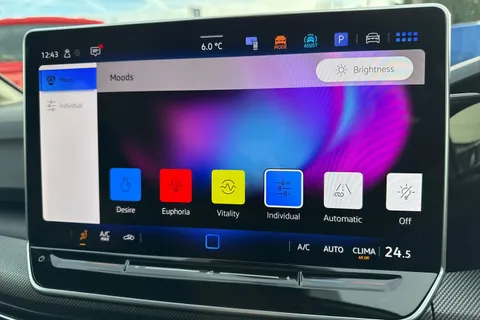 KT25ZLZ Volkswagen Golf 1.5 TSI 150 R-Line 5dr ⭐18 Leeds Alloys | Panoramic sunroof | Area View⭐ Thumbnail #54