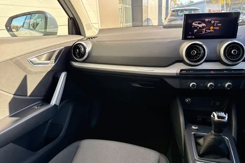 20 of 64 for Audi Q2 1.0 TFSI 30 Sport Euro 6 (s/s) 5dr