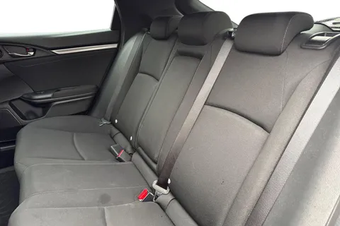 17 of 50 for HONDA CIVIC 1.5 VTEC Turbo Sport 5dr