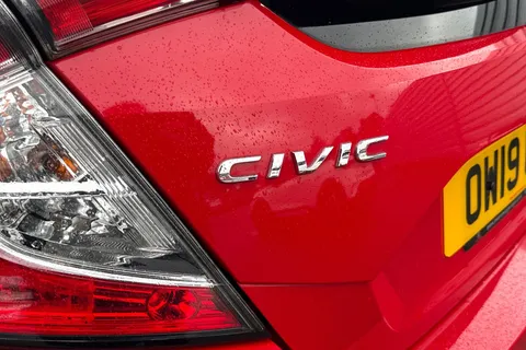 38 of 50 for HONDA CIVIC 1.5 VTEC Turbo Sport 5dr