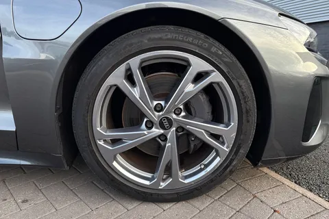 NL22UVD Audi e-tron GT 93.4kWh Auto quattro 4dr Thumbnail #10