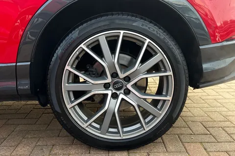 DS19PHV Audi Q3 Vorsprung 40 TFSI quattro 190 PS S tronic Thumbnail #14