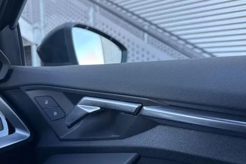 DT73ZGM Audi A3 (O) Sport 40 TFSI e  204 PS S tronic Thumbnail #21