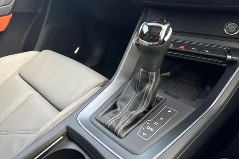 DS19PHV Audi Q3 Vorsprung 40 TFSI quattro 190 PS S tronic Thumbnail #24