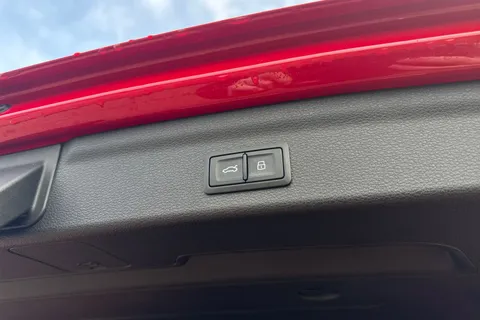 DS19PHV Audi Q3 Vorsprung 40 TFSI quattro 190 PS S tronic Thumbnail #42