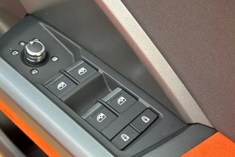 DS19PHV Audi Q3 Vorsprung 40 TFSI quattro 190 PS S tronic Thumbnail #45