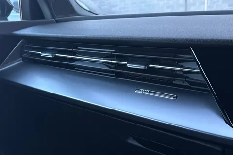 DT73ZGM Audi A3 (O) Sport 40 TFSI e  204 PS S tronic Thumbnail #50