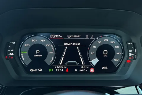 DT73ZGM Audi A3 (O) Sport 40 TFSI e  204 PS S tronic Thumbnail #54