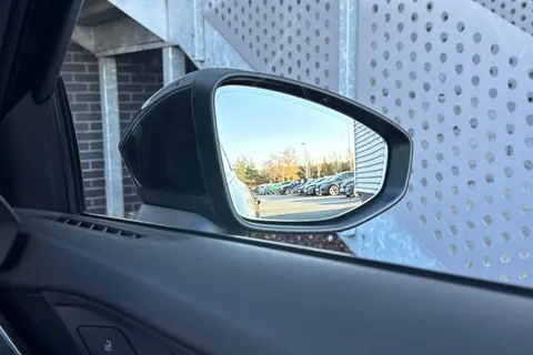 DT73ZGM Audi A3 (O) Sport 40 TFSI e  204 PS S tronic Thumbnail #61