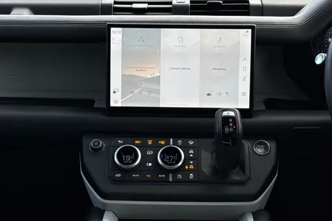 KW74UBJ Land Rover Defender 110 3.0 D350 110 X-Dynamic HSE 5dr Thumbnail #16